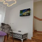 Old Town 7 Free Parking & Balcony * 사라예보